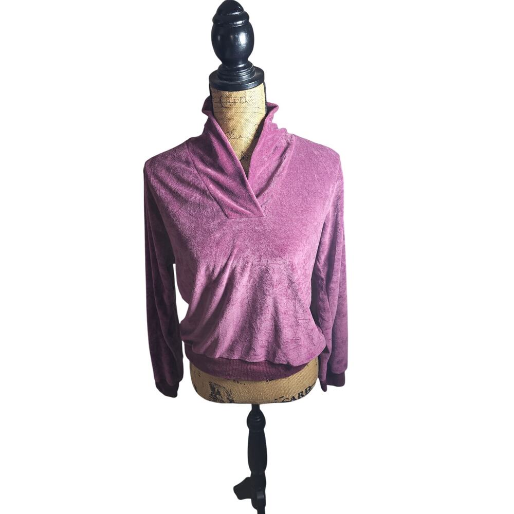 Twos Co Vintage Sweater